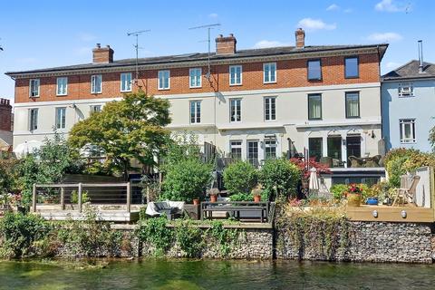 4 bed property, in Winchester, £1,250,000