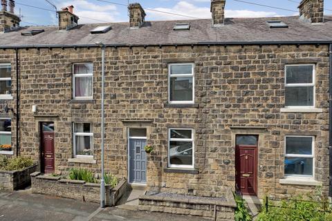 2 bed property, in Mornington Road, £237,500
