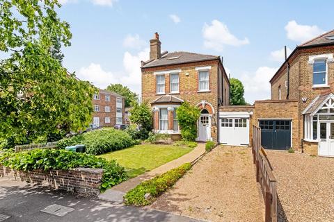 5 bed property, in Aldersmead Road, £1,450,000