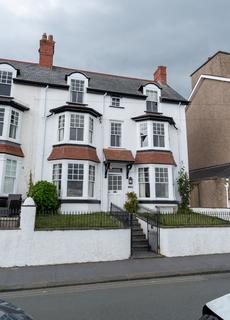 5 bed property, in Sea View Terrace, £625,000