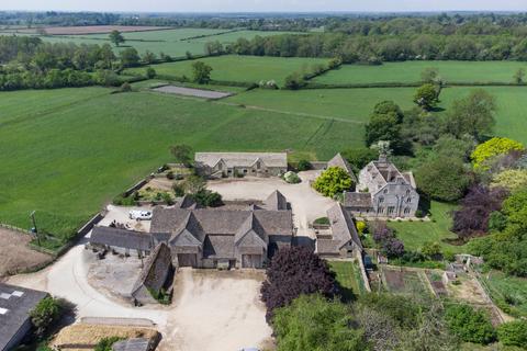 6 bed property, in Barnsley, £4,900,000