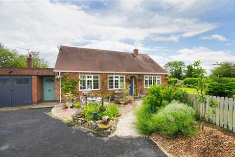 3 bed property, in Easenhall Road, £500,000