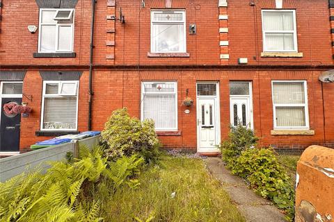 2 bed property, in Amy Street, £160,000