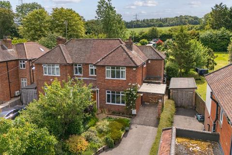 3 bed property, in Whielden Lane, £725,000