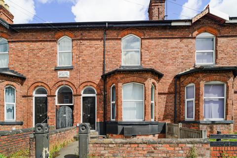7 bed property, in Wigan Road, £360,000