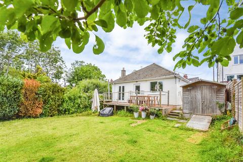 3 bed property, in Lowden, £375,000
