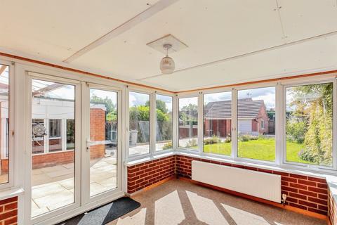 3 bed property, in Masefield Road, £300,000