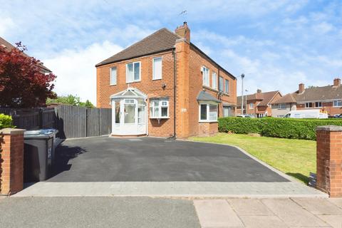 3 bed property, in Kingsthorpe Road, £300,000
