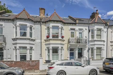2 bed property, in Mirabel Road, £475,000