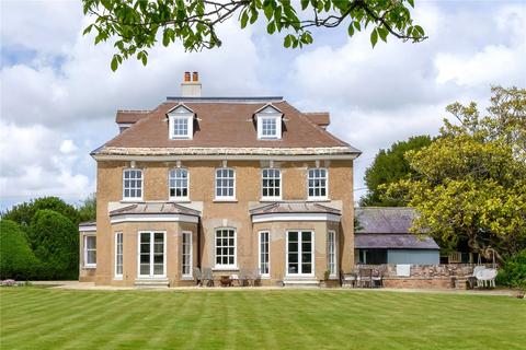 7 bed property, in Moreton, £2,500,000