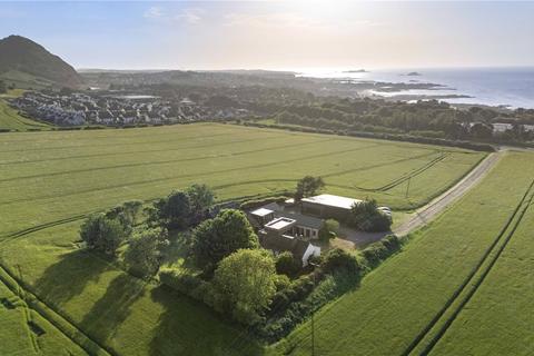 4 bed property, in 1 Rhodes Holdings, £1,500,000