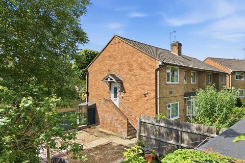 2 bed property, in Craig Gardens, £400,000