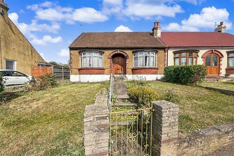 3 bed property, in Eastcourt Lane, £335,000