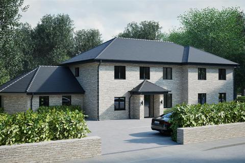 1 bed property, in Church Road, £250,000
