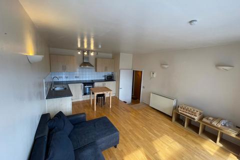 1 bed property, in Calderwood Street, £135,000
