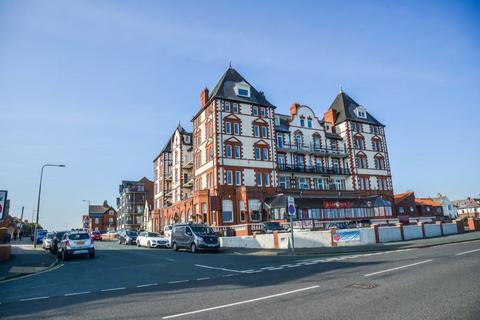 2 bed property, in Argyle Road, £170,000