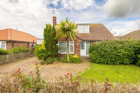 3 bed property, in Allendale Road, £290,000