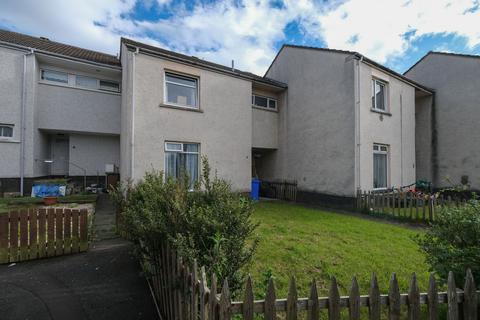 3 bed property, in Thistle Walk, £97,000