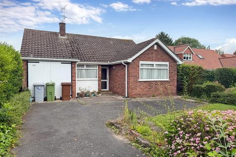 3 bed property, in Halloughton Road, £450,000