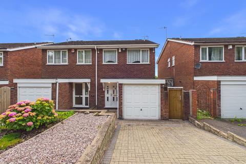 3 bed property, in North Street, £230,000