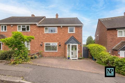 3 bed property, in Monks Way, £280,000