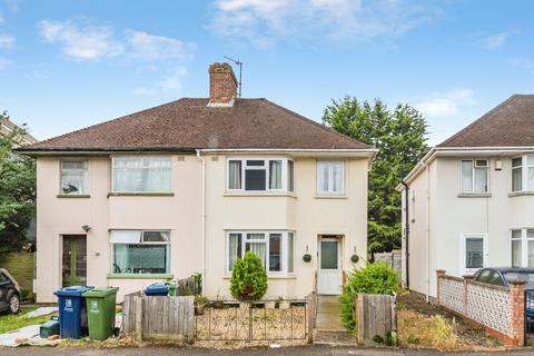 3 bed property, in Hampden Road, £375,000