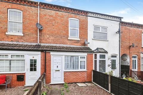 2 bed property, in Pershore Avenue, £140,000