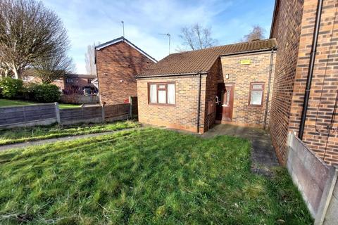 1 bed property, in Chime Bank, £75,000