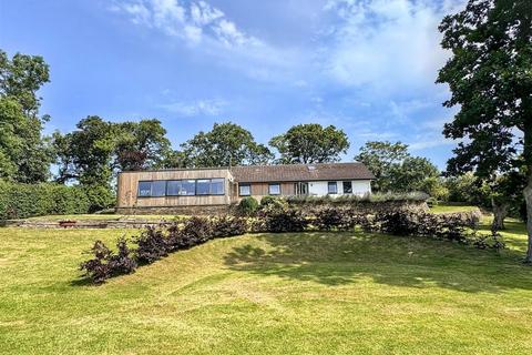 4 bed property, in Wheal Frances, £785,000