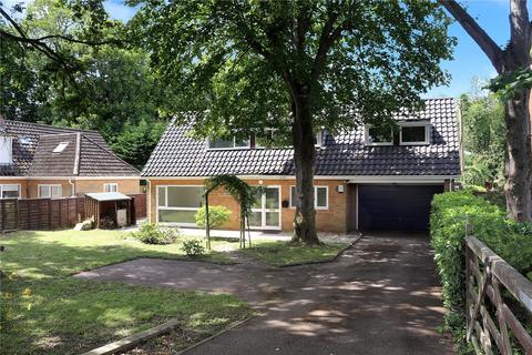 4 bed property, in The Street, £425,000