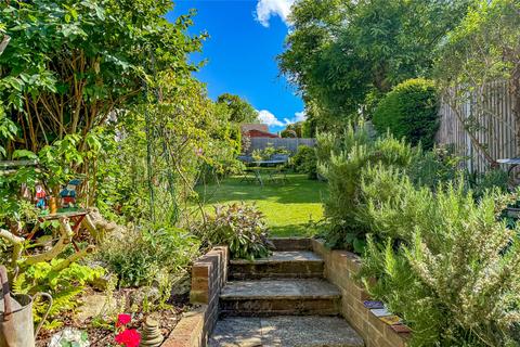 3 bed property, in Garrard Way, £575,000
