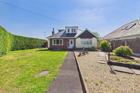 6 bed property, in Insley Crescent, £625,000