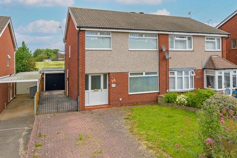 3 bed property, in The Willows, £315,000