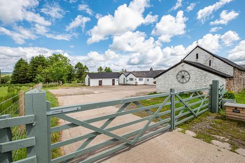 3 bed property, in Trough Farm, £495,000