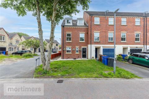 3 bed property, in Littlewalk Court, £185,000