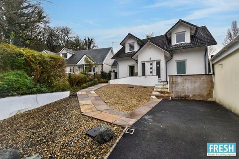 2 bed property, in 48 Cefn Stylle Road, £240,000