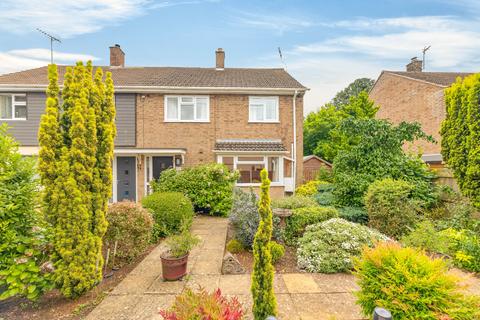 3 bed property, in Lowther Close, £250,000