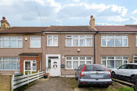 3 bed property, in Stockport Road, £400,000