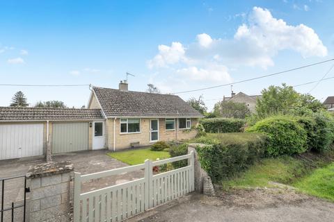 2 bed property, in Top Lane, £375,000