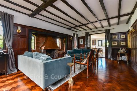 4 bed property, in Joss Gap Road, £1,500,000