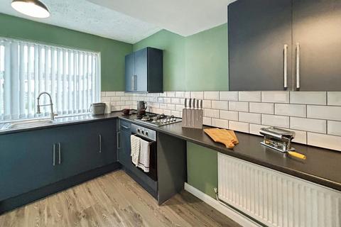 3 bed property, in Wyndham Street, £129,950