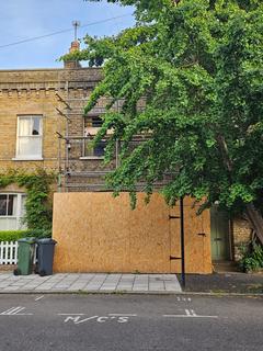 3 bed property, in Robertson Street, £585,000