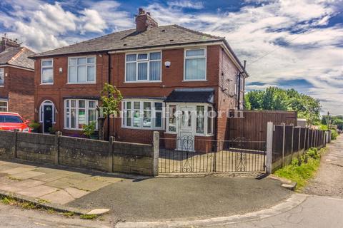 3 bed property, in Firwood Lane, £225,000