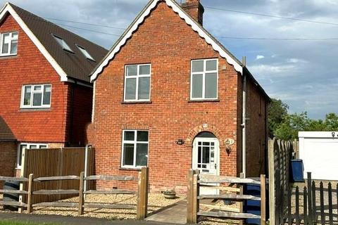 3 bed property, in Pitfold Avenue, £795,000