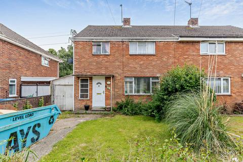 3 bed property, in Farwell Road, £287,000