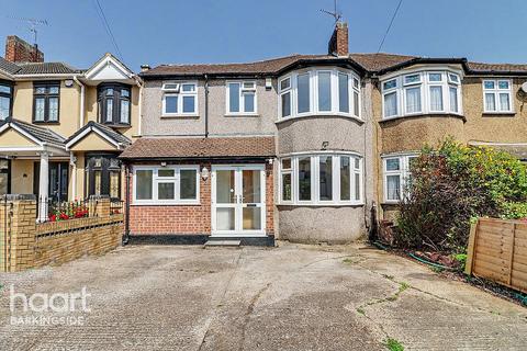 4 bed property, in Caterham Avenue, £700,000