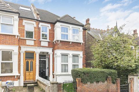 2 bed property, in Upper Walthamstow Road, £525,000