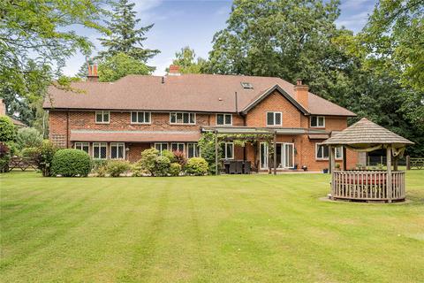 5 bed property, in Farnham, £2,250,000