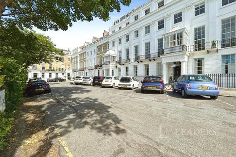 1 bed property, in Sussex Square, £260,000