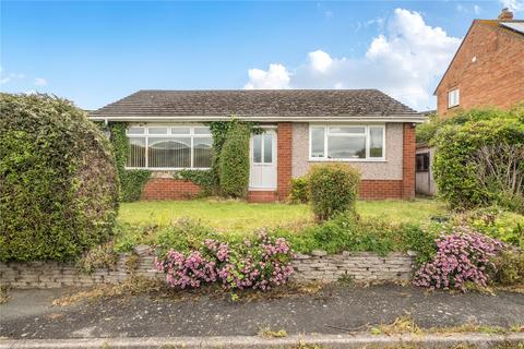 2 bed property, in School Lane, £185,000